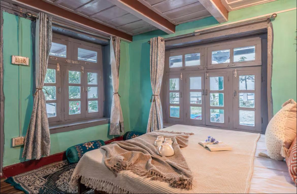 Mountain Eyrie Hotel Banjar Bagian luar foto